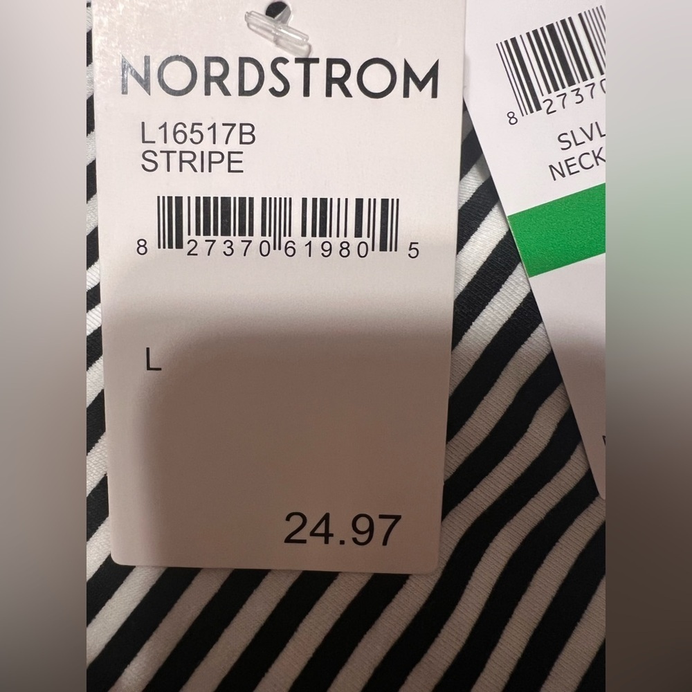 Classic Black and White Striped Sleeveless
Bodysuit. NWT.Sz/L - Picture 5 of 7